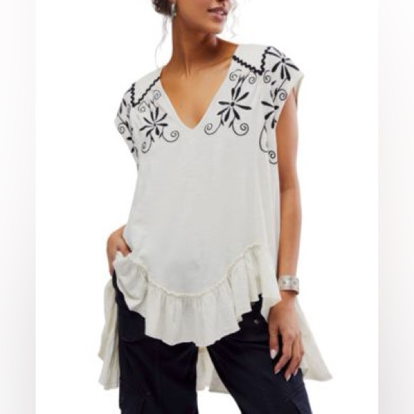 Free People Asymmetrical Ruffled Tunic White Black - Picture 1 of 4